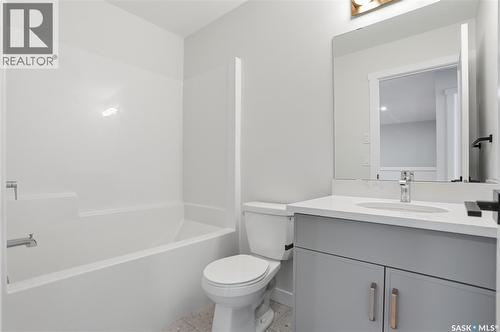 334 Katz Avenue, Saskatoon, SK - Indoor Photo Showing Bathroom
