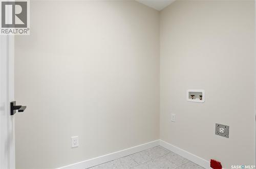 334 Katz Avenue, Saskatoon, SK - Indoor Photo Showing Other Room