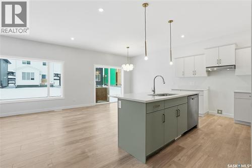 334 Katz Avenue, Saskatoon, SK - Indoor Photo Showing Kitchen