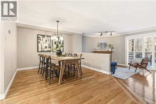 Dining space with crown molding - 1489 Litchfield Road, Oakville, ON - Indoor Photo Showing Dining Room