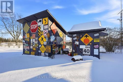 1150 Pettit Road, Fort Erie (Crescent Park), ON - Outdoor