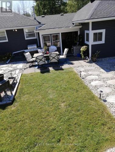 1150 Pettit Road, Fort Erie (Crescent Park), ON - Outdoor