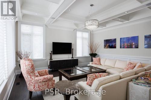22 Ida Street, Markham, ON - Indoor Photo Showing Living Room