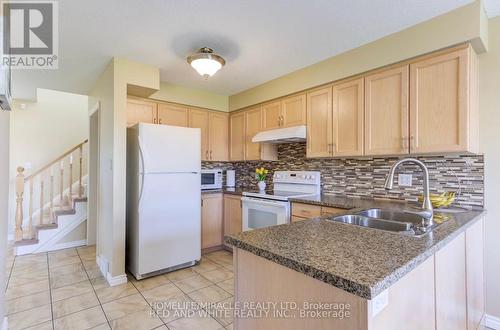 12 Haskell Road E, Cambridge, ON - Indoor Photo Showing Kitchen With Double Sink