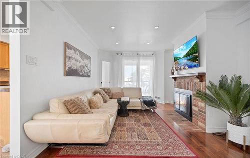 2110 Cleaver Avenue Unit# 242, Burlington, ON - Indoor