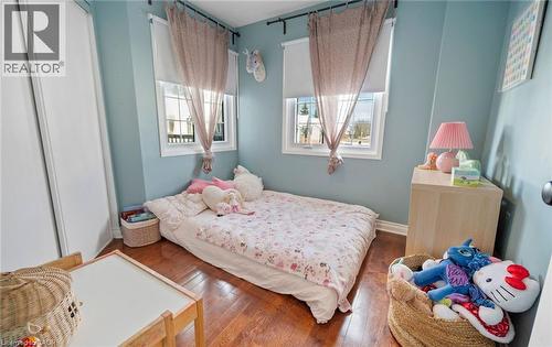 2110 Cleaver Avenue Unit# 242, Burlington, ON - Indoor Photo Showing Bedroom