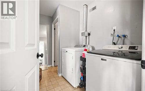 2110 Cleaver Avenue Unit# 242, Burlington, ON - Indoor Photo Showing Laundry Room