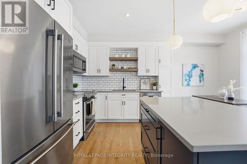 52 Hackamore Crescent, Ottawa, ON - Indoor Photo Showing Kitchen With Stainless Steel Kitchen With Upgraded Kitchen