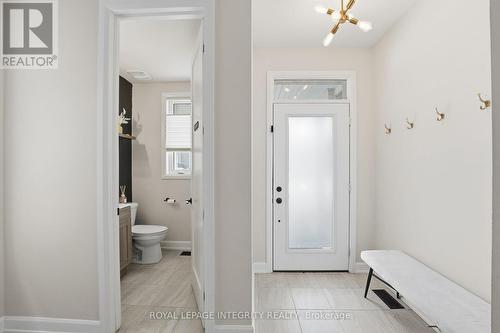 52 Hackamore Crescent, Ottawa, ON - Indoor