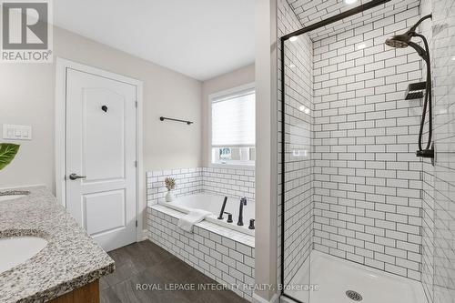 52 Hackamore Crescent, Ottawa, ON - Indoor Photo Showing Bathroom