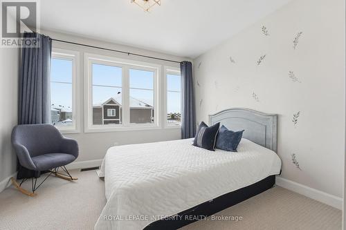 52 Hackamore Crescent, Ottawa, ON - Indoor Photo Showing Bedroom