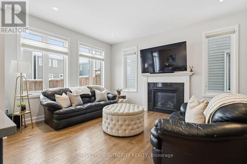 52 Hackamore Crescent, Ottawa, ON - Indoor Photo Showing Living Room With Fireplace