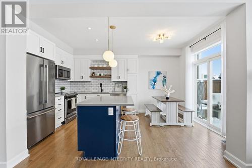 52 Hackamore Crescent, Ottawa, ON - Indoor Photo Showing Kitchen With Stainless Steel Kitchen With Upgraded Kitchen