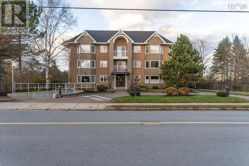 204 403 Prince Street  Truro, NS B2N 1E6