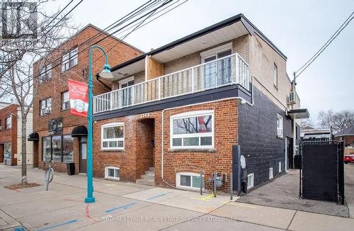 Exterior Building - 3263 Lake Shore Boulevard W, Toronto, ON - Outdoor