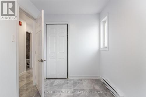 Apartment #5 - 3263 Lake Shore Boulevard W, Toronto, ON - Indoor Photo Showing Other Room