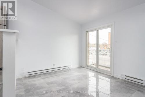 Apartment #5 - 3263 Lake Shore Boulevard W, Toronto, ON - Indoor Photo Showing Other Room