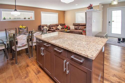 2 455 Pandora Avenue W, Winnipeg, MB - Indoor Photo Showing Dining Room