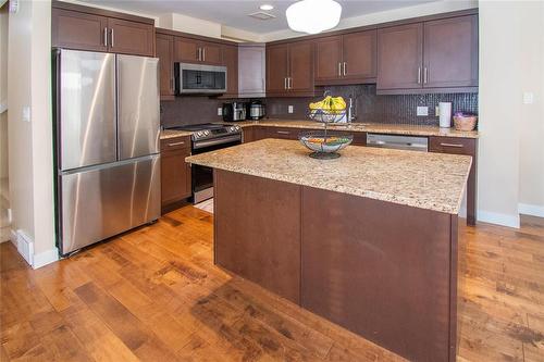 2 455 Pandora Avenue W, Winnipeg, MB - Indoor Photo Showing Kitchen With Stainless Steel Kitchen