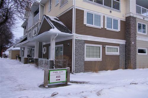 2 455 Pandora Avenue W, Winnipeg, MB - Outdoor