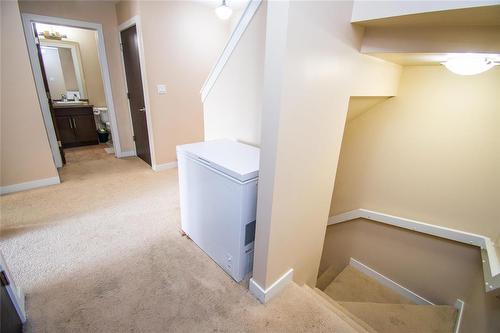 2 455 Pandora Avenue W, Winnipeg, MB - Indoor Photo Showing Other Room