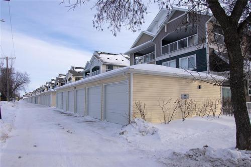 2 455 Pandora Avenue W, Winnipeg, MB - Outdoor