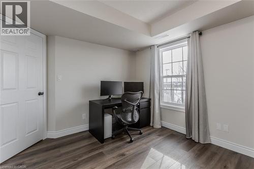 1450 Bishops Gate Unit# 401, Oakville, ON - Indoor Photo Showing Office