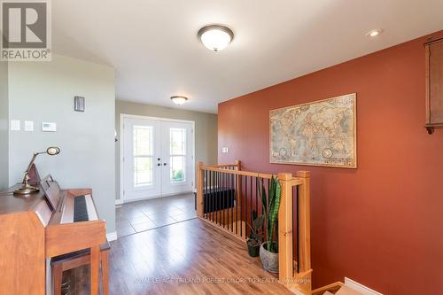 22910 Highbury Avenue N, Middlesex Centre (Bryanston), ON - Indoor Photo Showing Other Room