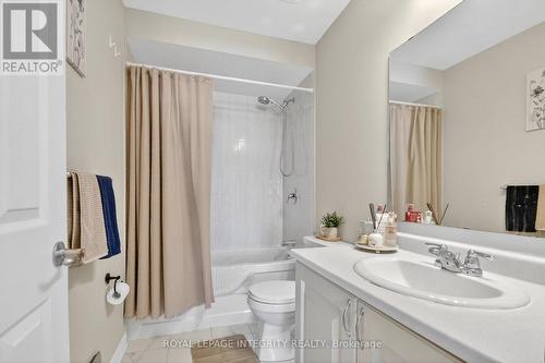 Master Ensuite - 64 Feathertop Lane, Ottawa, ON - Indoor Photo Showing Bathroom
