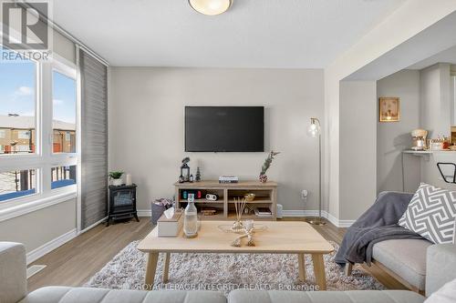 64 Feathertop Lane, Ottawa, ON - Indoor Photo Showing Living Room