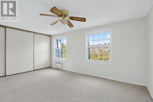 9 Moorside Private, Ottawa, ON - Indoor Photo Showing Other Room