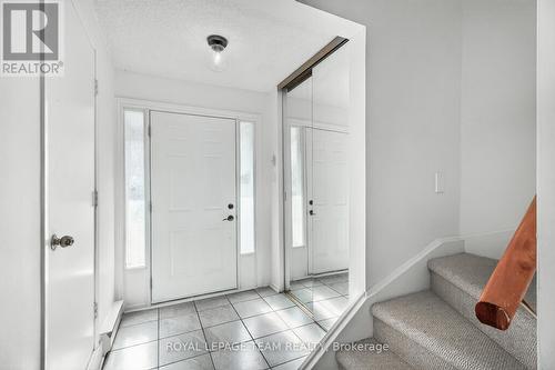 9 Moorside Private, Ottawa, ON - Indoor Photo Showing Other Room