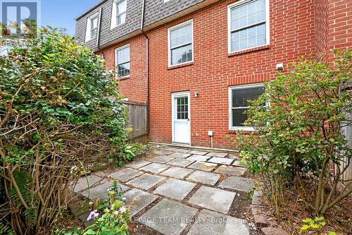 9 Moorside Private, Ottawa, ON - Outdoor With Exterior