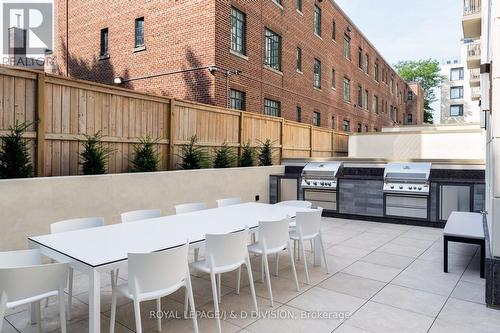 513 - 1 Strathgowan Avenue, Toronto, ON - Outdoor