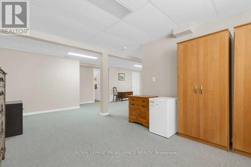 72 Gilbert Street, Belleville (Belleville Ward), ON - Indoor