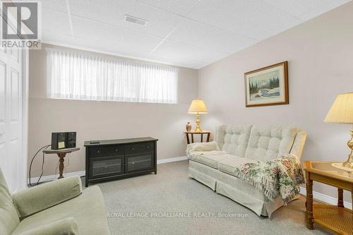 72 Gilbert Street, Belleville (Belleville Ward), ON - Indoor