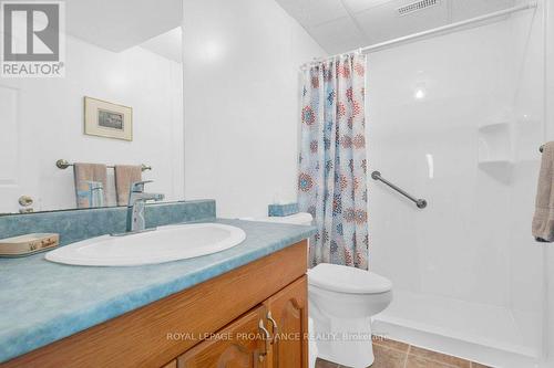 72 Gilbert Street, Belleville (Belleville Ward), ON - Indoor Photo Showing Bathroom