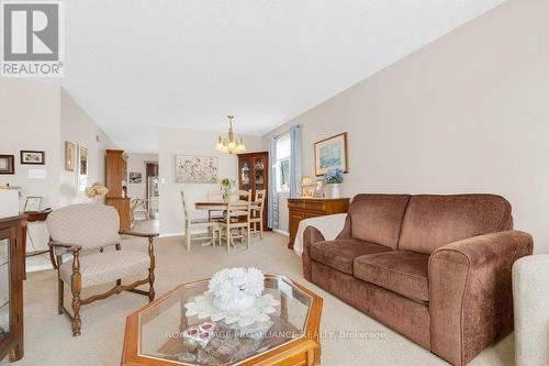 72 Gilbert Street, Belleville (Belleville Ward), ON - Indoor Photo Showing Living Room