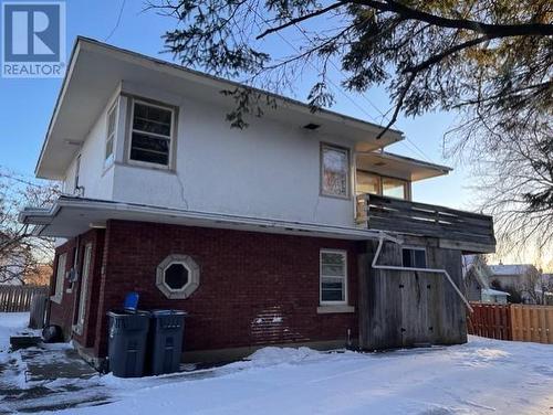 527 Court St N, Thunder Bay, ON - Outdoor With Exterior