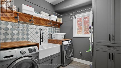 47 Livingstone Drive, Hamilton, ON - Indoor Photo Showing Laundry Room