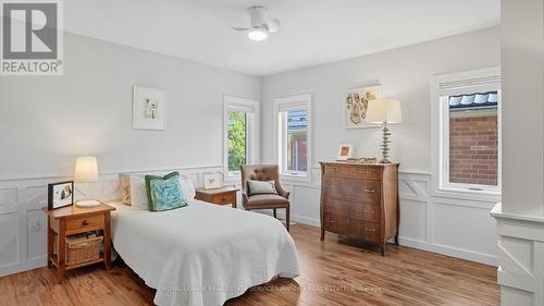 47 Livingstone Drive, Hamilton, ON - Indoor Photo Showing Bedroom