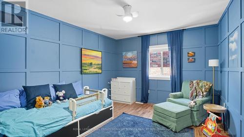 47 Livingstone Drive, Hamilton, ON - Indoor Photo Showing Bedroom