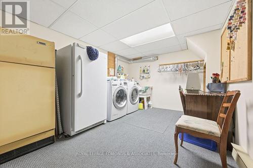 528 Irving Street, Pembroke, ON - Indoor Photo Showing Laundry Room
