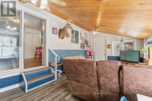 1442 Quin Mo Lac Road, Tweed (Hungerford (Twp)), ON - Indoor Photo Showing Other Room