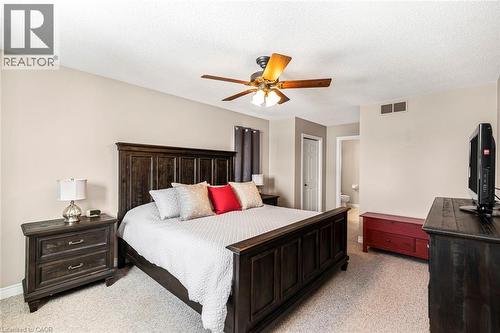 43 Buchanan Drive, Caledonia, ON - Indoor Photo Showing Bedroom