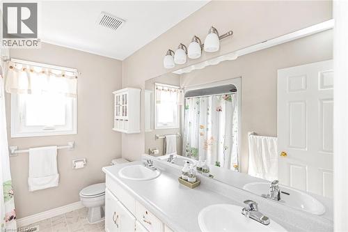 43 Buchanan Drive, Caledonia, ON - Indoor Photo Showing Bathroom