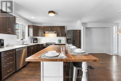 343 Sunrise Crescent, Kingston (East Gardiners Rd), ON - Indoor Photo Showing Kitchen With Stainless Steel Kitchen With Upgraded Kitchen