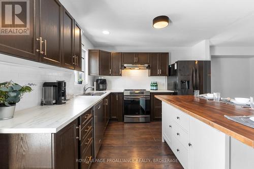 343 Sunrise Crescent, Kingston (East Gardiners Rd), ON - Indoor Photo Showing Kitchen With Stainless Steel Kitchen