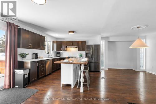 343 Sunrise Crescent, Kingston (East Gardiners Rd), ON - Indoor Photo Showing Kitchen