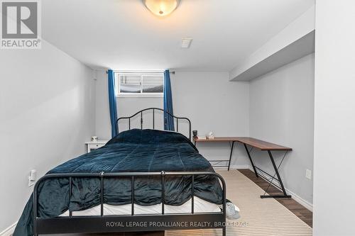 343 Sunrise Crescent, Kingston (East Gardiners Rd), ON - Indoor Photo Showing Bedroom